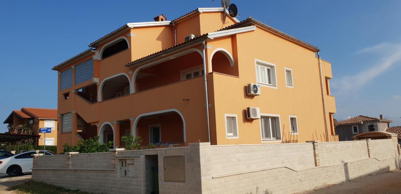 Apartmani Citrus Novigrad Filipac Exterior foto